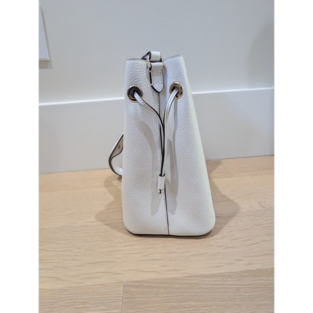 Kate Spade New York Marti Small White Leather Bucket Shoulder Bag Satchel Purse - Picture 3 of 12